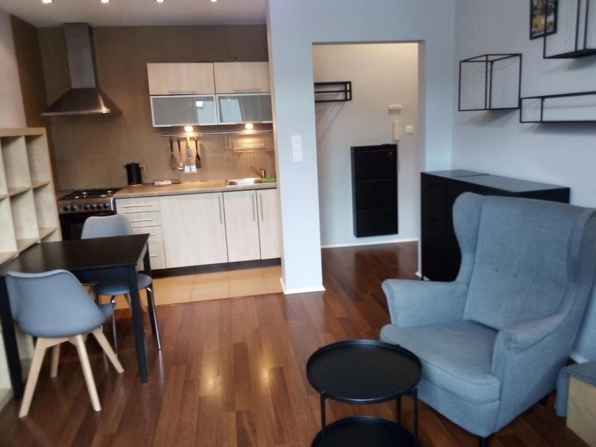 Art Dreams Apartament Chmielna 14 Варшава Экстерьер фото