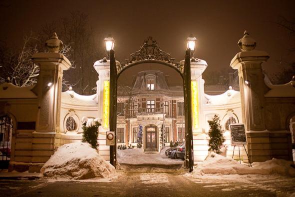 Art Dreams Apartament Chmielna 14 Варшава Экстерьер фото